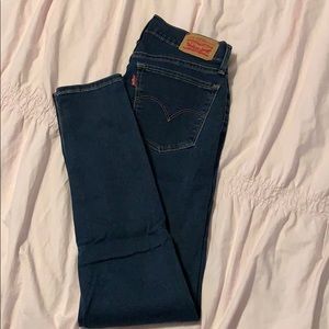 Levi’s 710 Super Skinny jeans